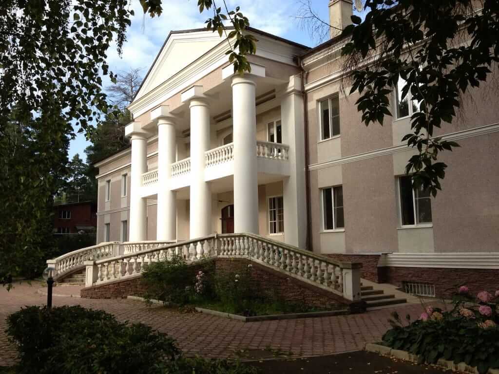 Пансионат для пожилых людей "Гармония", п. Малаховка